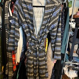 Pendleton Gray and Blue Southwest/ Aztec Patterned Robe